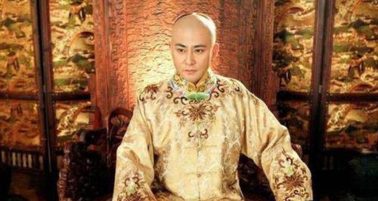 康熙将他囚禁当猪养，因为无聊只能生孩子玩，结果生了29个孩子清朝那会儿，康熙老