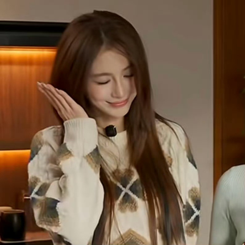 Angelababy直播，好漂亮啊，早期混血感回来了，跟个娃娃一样angel
