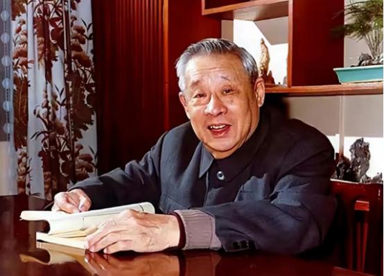 1982年盛夏，北京寄往台北的一封信在台湾政坛炸开了锅。信里，廖承志用老同学