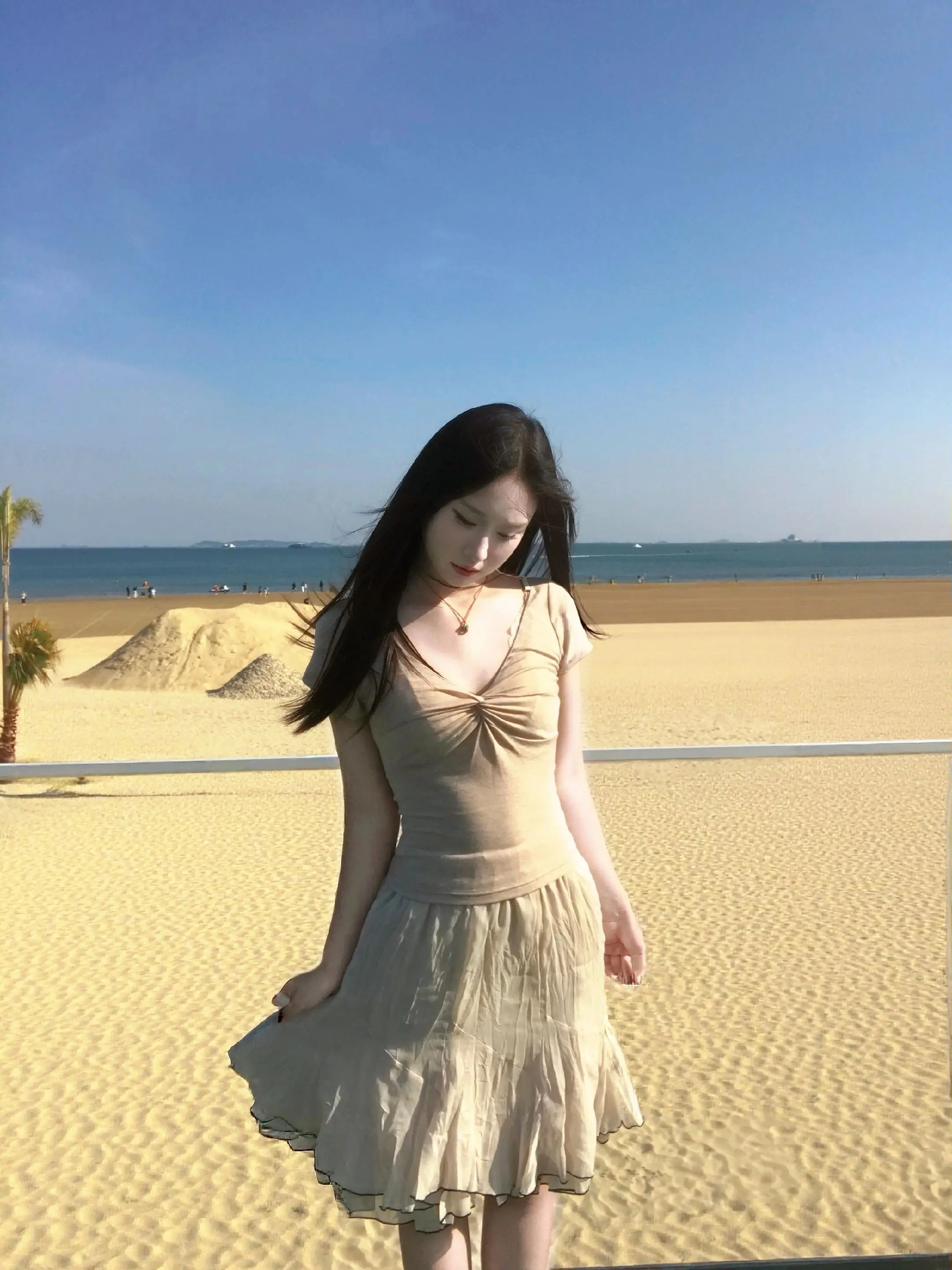 人类无法飞行可能是因为心太重了。