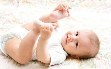 训练婴幼儿学坐 互动游戏有一套