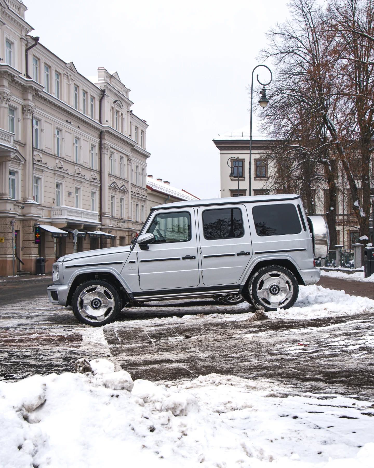 买奔驰首选银色，这大G搭配大饼车轮帅不帅？