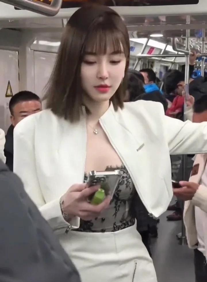 这气质这么美，真的心动啊！