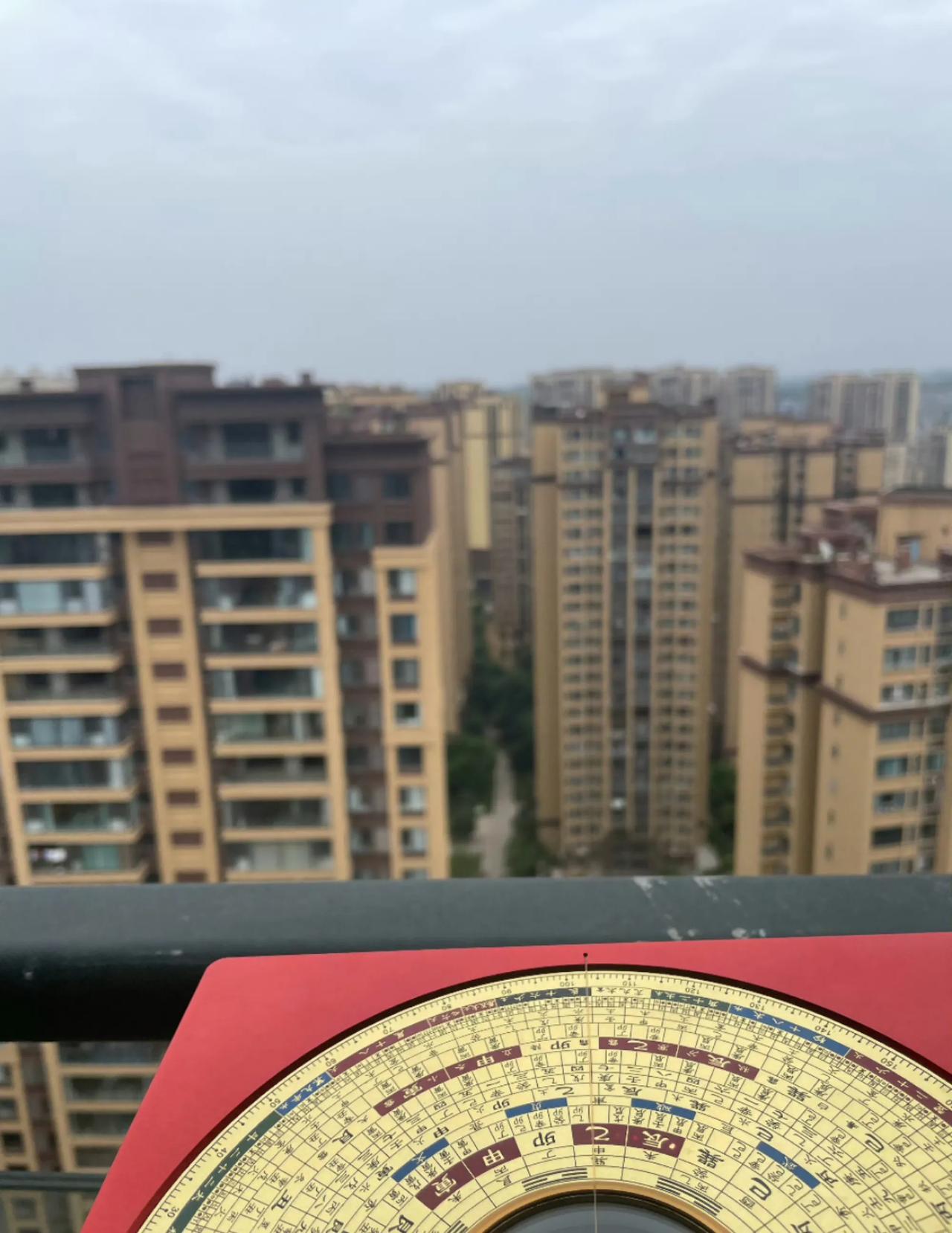 今日运势：乙巳年辛巳月戊子日2025.5.19日鼠：小吉进账丰厚牛：提