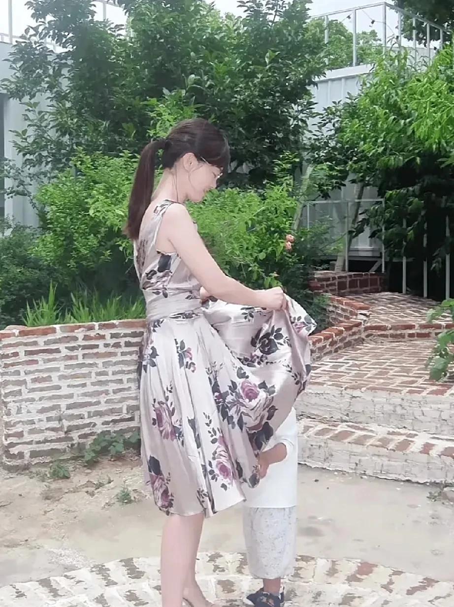 隔壁小孩跟我玩捉迷藏，遇到这种情况，怎么办？