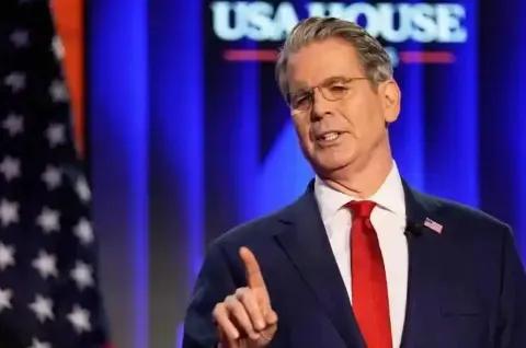 刚刚从达沃斯传来消息：美国财长贝森特说“中国制裁日本是因为日本首相的挑衅”。