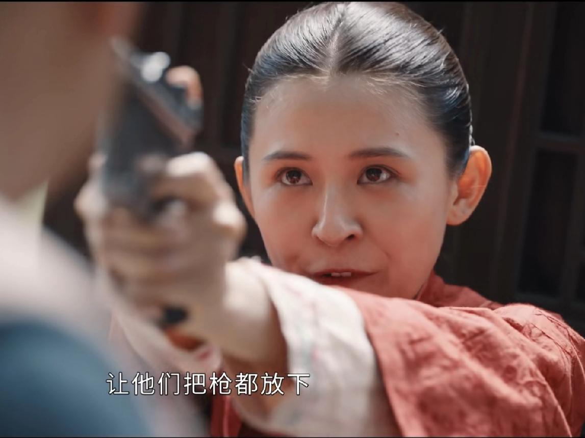 《灼灼韶华》为了凸显女主褚韶华的聪慧、果敢、有经商头脑，把一个大也不过20岁的女