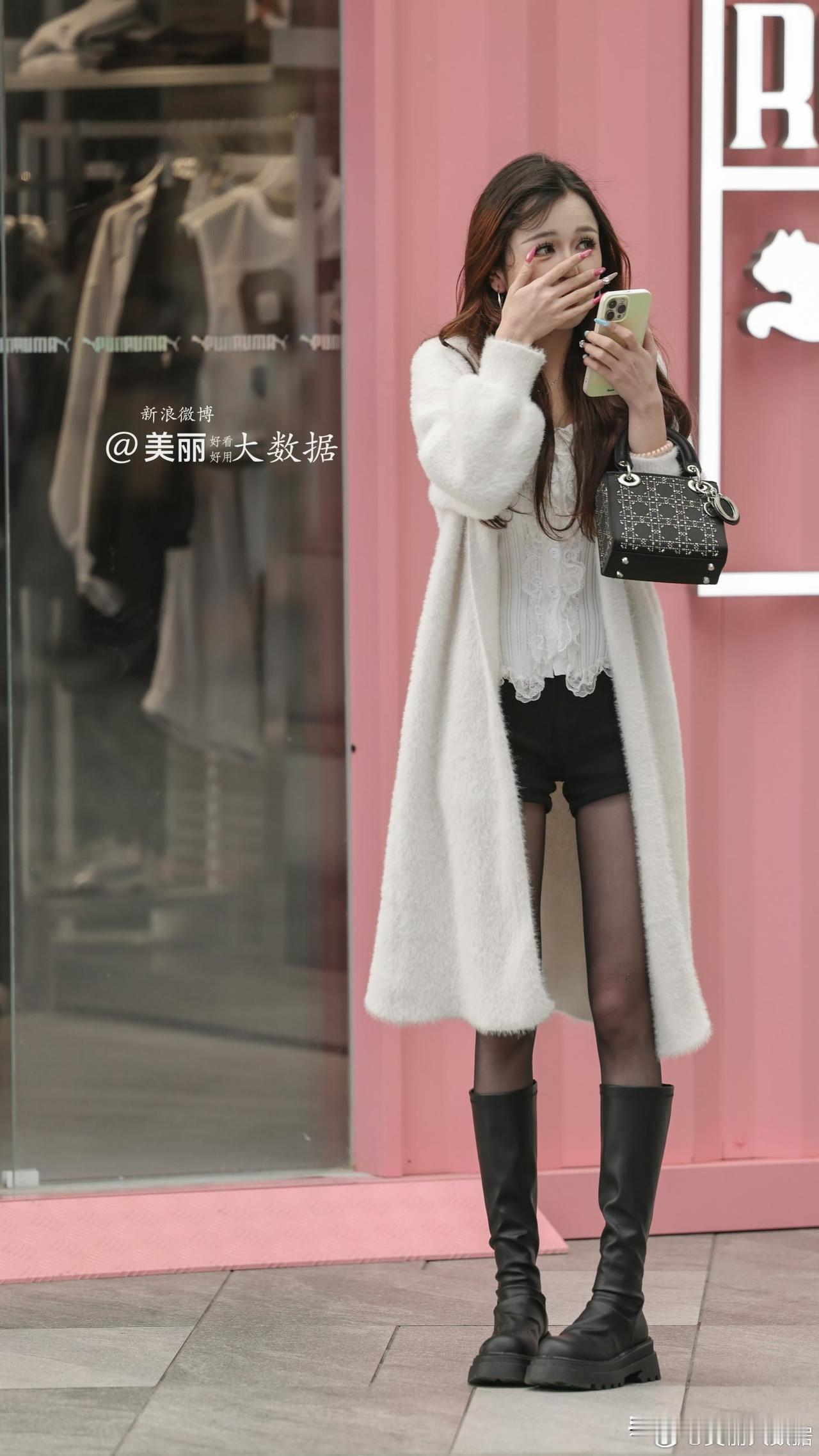 女生如何穿搭看起来时尚更有品味呢