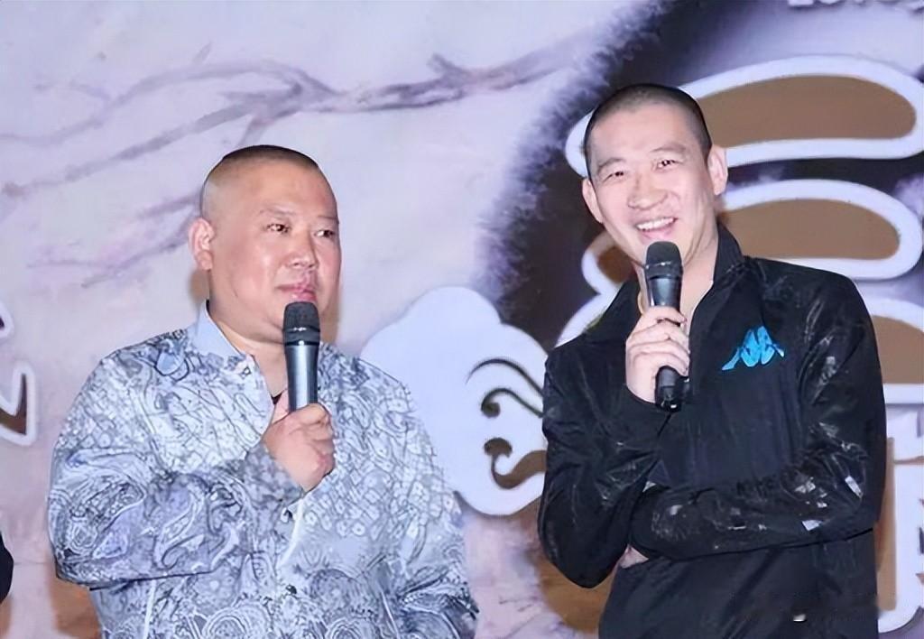 从逆徒到先知，郭德纲被查，曹云金为啥赢了？郭德纲因为改编红歌被立案调查，这事儿