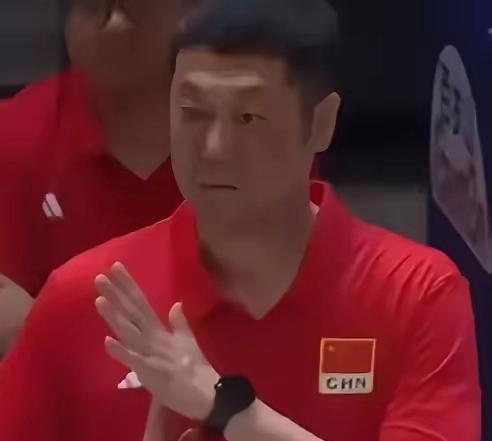 给赵勇教练提两点建议今晚中国女排对阵波兰，本以为会被对手零封，没想到还