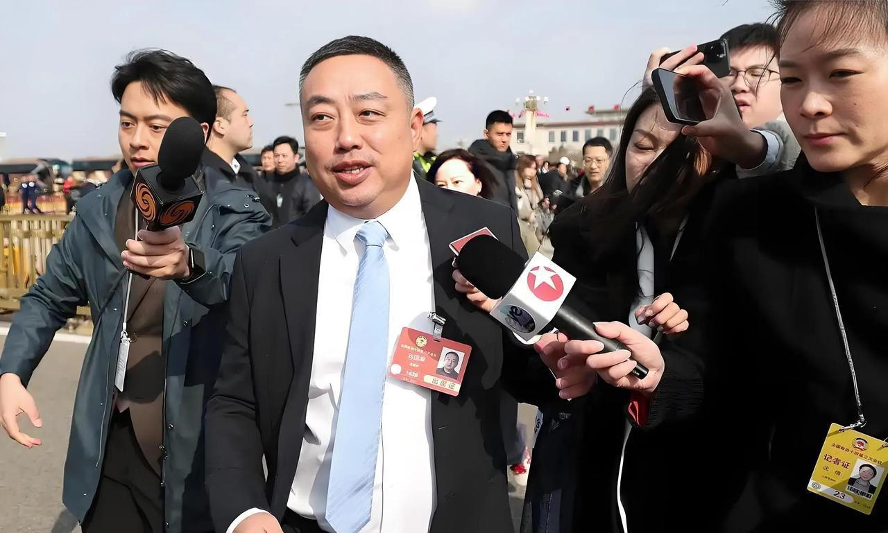 ·刘国梁辞任真正原因终于曝光！不是丢冠更不是被批评，央媒最新发文揭示其中真相，答