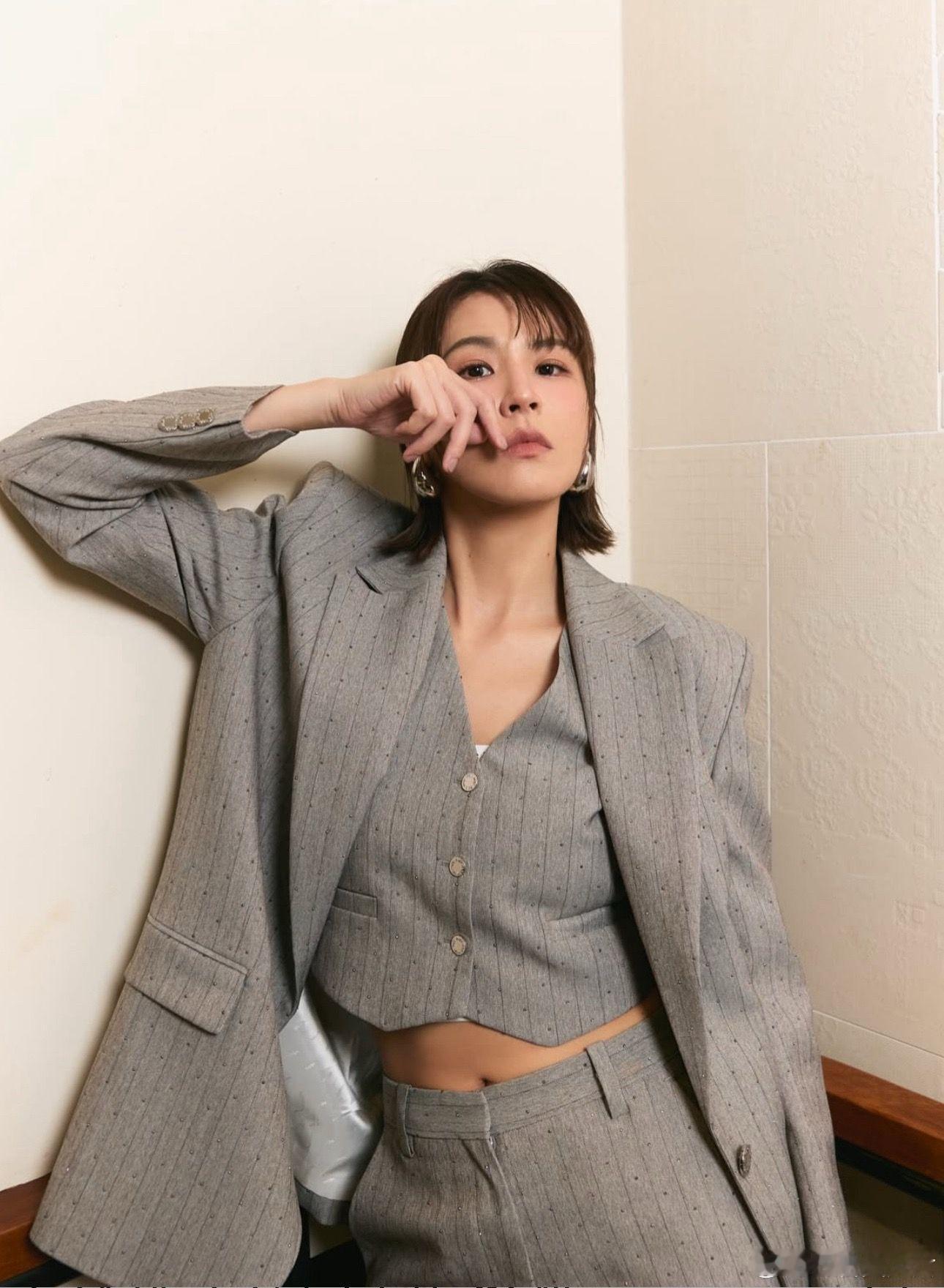 张月曾沛慈徐梦洁直拍榜TOP3✨《乘风2026》直拍三强锁定！情怀拉满的曾沛慈