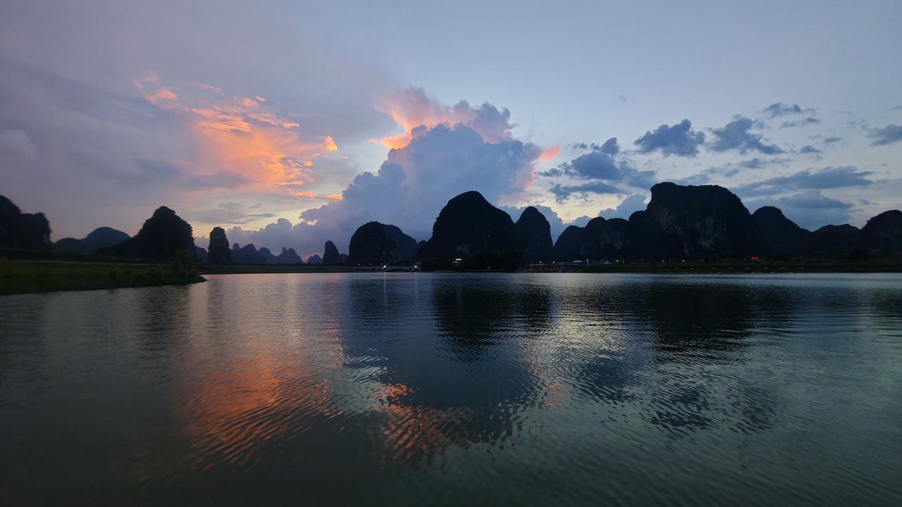 可以分享一张你拍的天空美照吗大美阳朔.遇龙湾七夕暮色（2026.8.19手机摄影