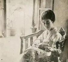 川岛芳子被捕后，死活不开口，戴笠说了2句话，让她当场崩溃1945年深秋，北平