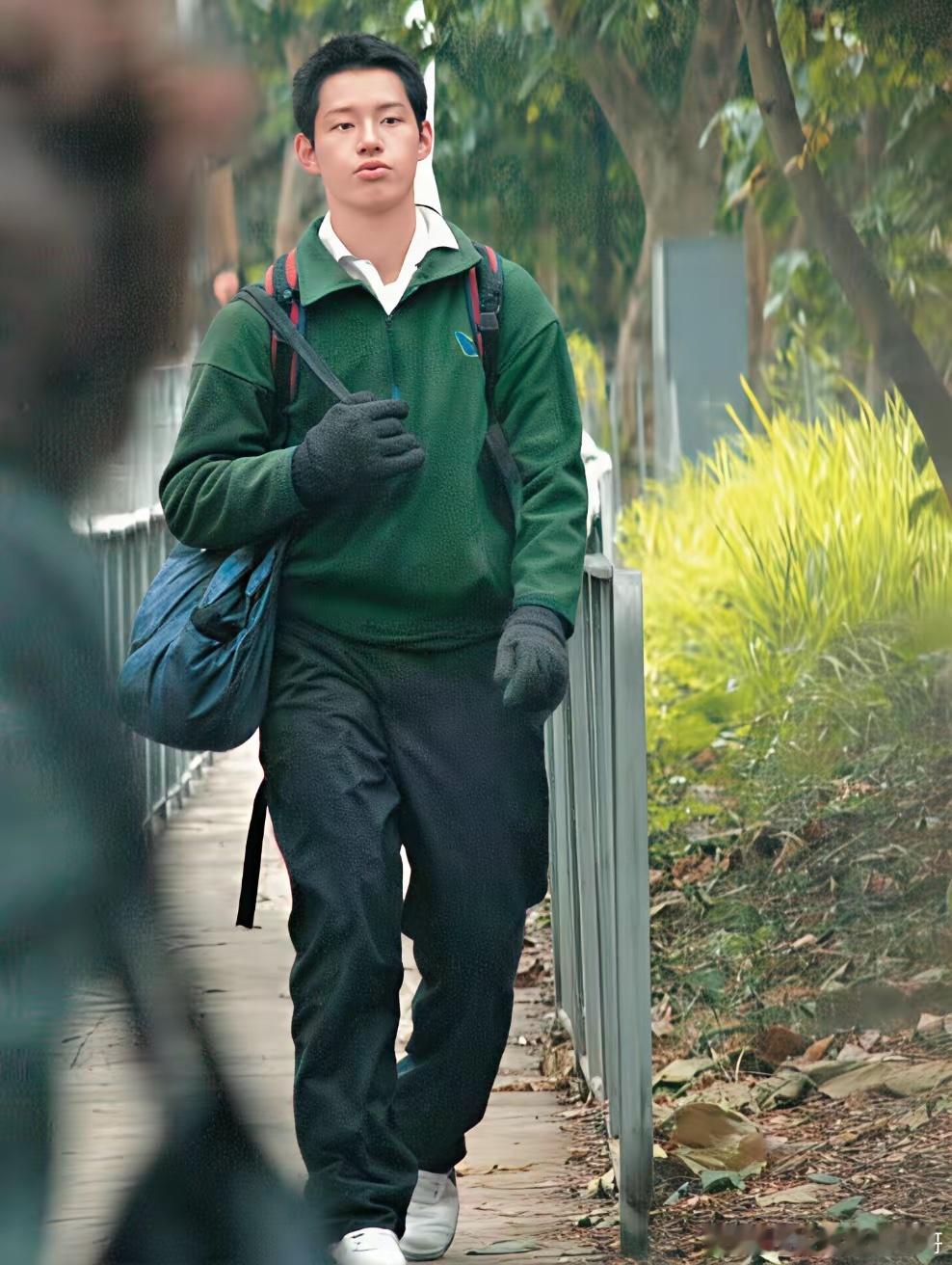 谭咏麟好福气，独生子谭晓风隐居加拿大，从事工作年入百万！！！