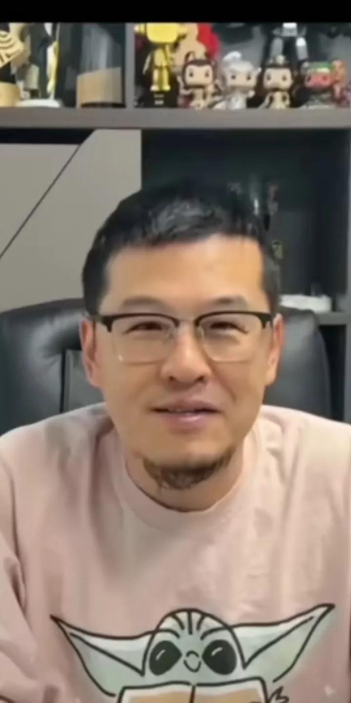 近日国内著名篮球评论员杨毅在直播间与球迷互动时，被问道如何看待这次女篮在亚洲杯上