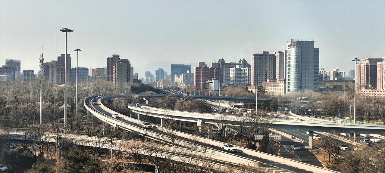 北京的冬日，随手一拍都是风景。随手按下快门，记录下这一幕画面。北京的冬日，没有