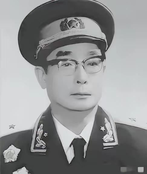 他是老山十年轮战中牺牲的最高级别军官。也是麻栗坡烈士陵园中牺牲职务最高、年龄