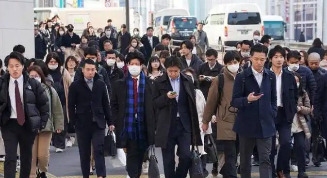 日本的现状确实有很多地方值得中国警惕，日本如今的单身社会现象很严重，40%家庭是