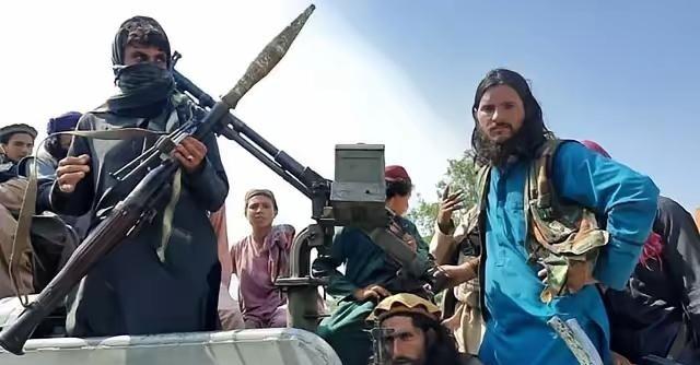 实际上现在塔利班也很难。塔利班2021年8月拿下喀布尔后，看上去全国都在他们手