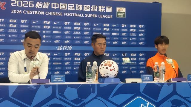 宿茂臻开启“吐槽大会”模式：咱这阿尔瓦罗和高准翼啊，双双玩起了“隐身术”！高准翼