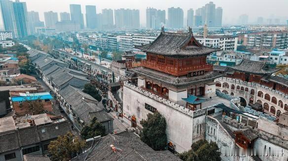 长安为什么再未成为都城？朱温一把火烧了长安宫室。十三朝古都的政治生涯，就此