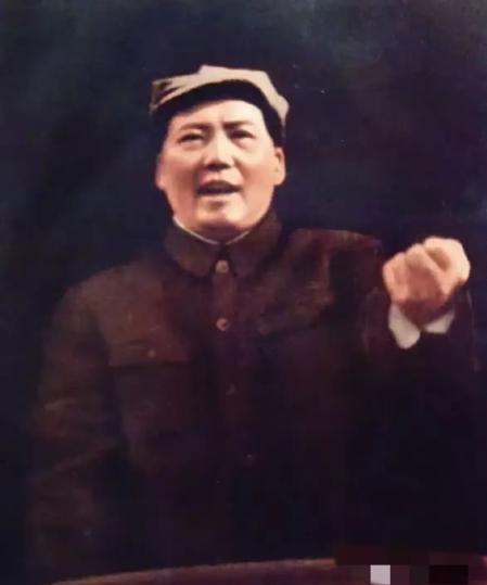 新中国刚成立，一群外国人拿着“欠条”，傲慢地来找毛主席讨债，毛主席的回答令他们大