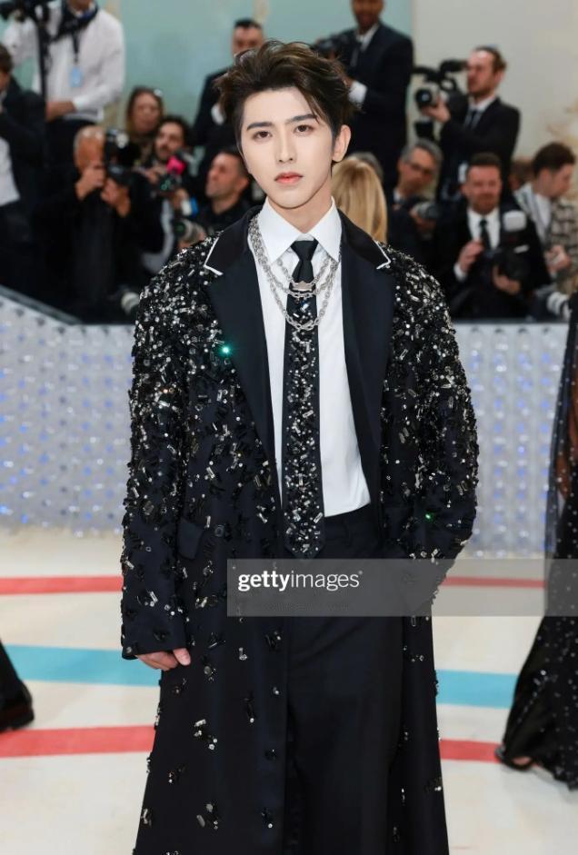 蔡徐坤即将二登MetGala！MetGala是顶级时尚盛会，被称为“时尚界奥斯