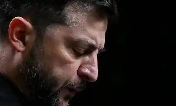 乌克兰彻底被卖！美国松绑俄油，每一滴都在给俄军输血？4月17日特朗普政府