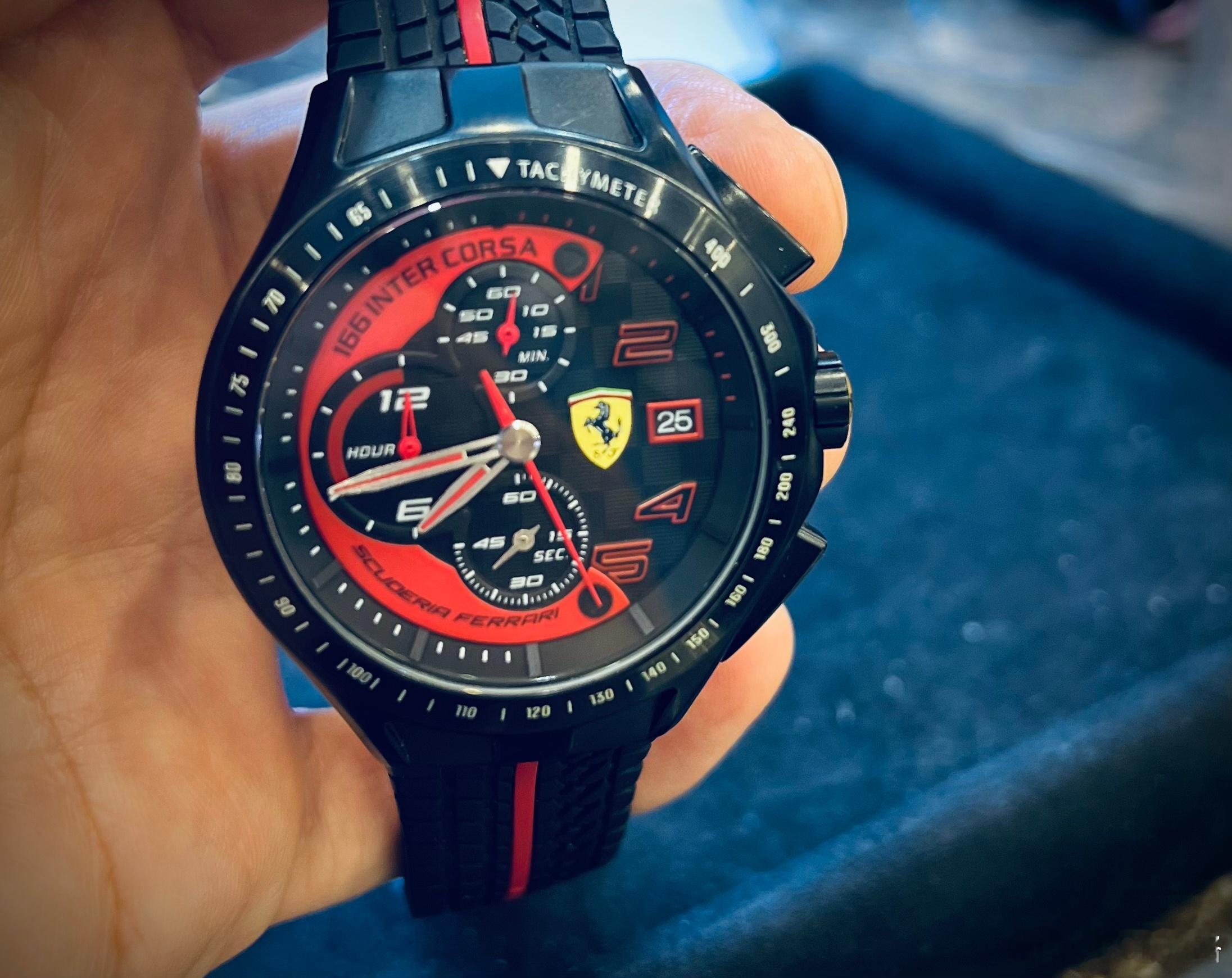 法拉利老了还是法拉利放下好久了，换个电池，继续跑。马年啊！大v聊车法拉利