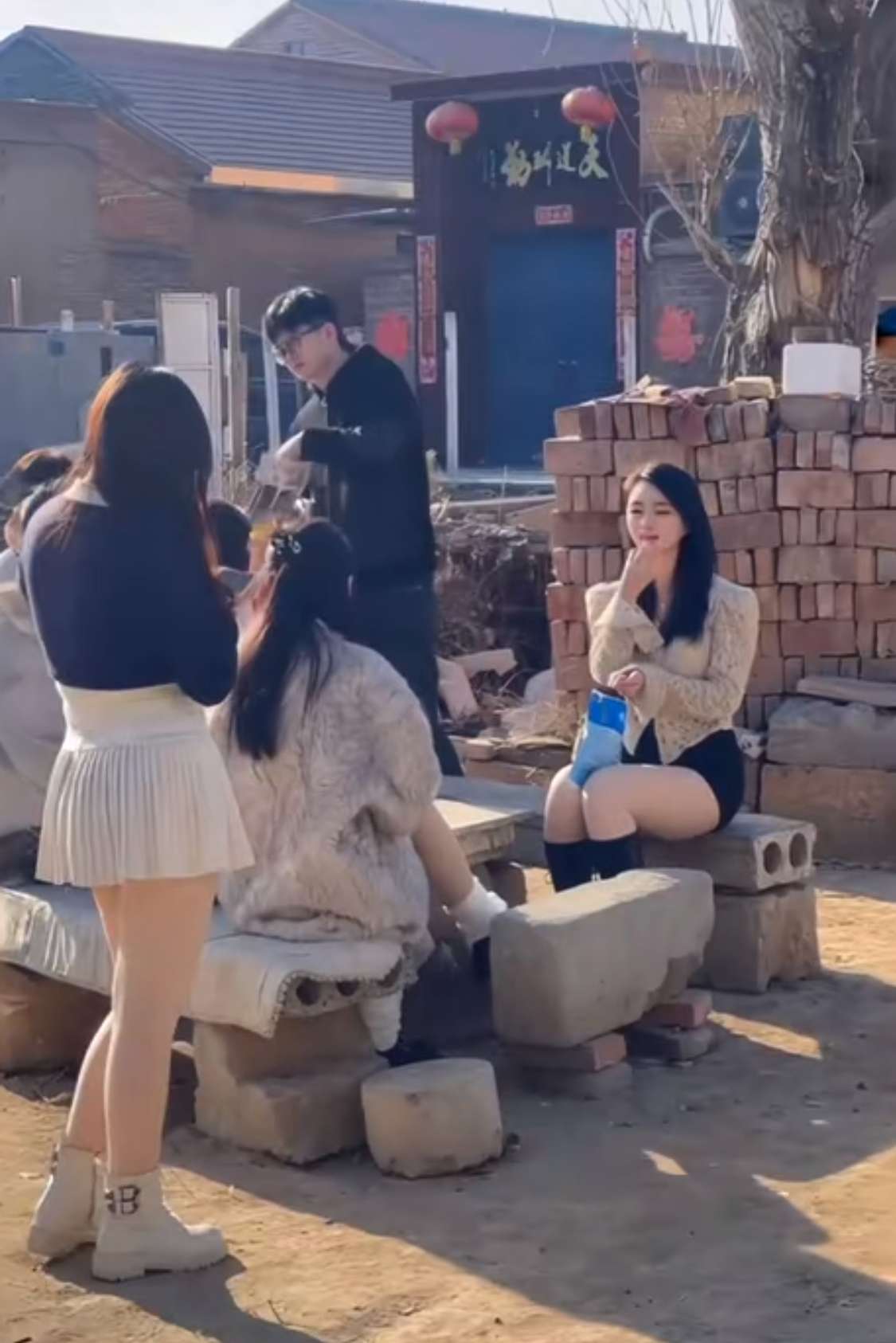 第一次相亲不知道该说什么，怎么办？