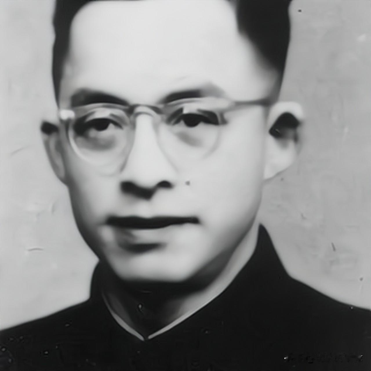 1949年宜兴战俘营：被俘国军副师长突然大笑，冲我军团长喊：老同学，我是自己人！