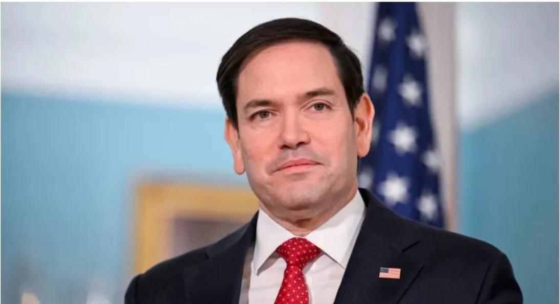 谁都知道，全世界过农历新年的，最大头的就是咱们中国。十四亿人过春节，这还用说吗？