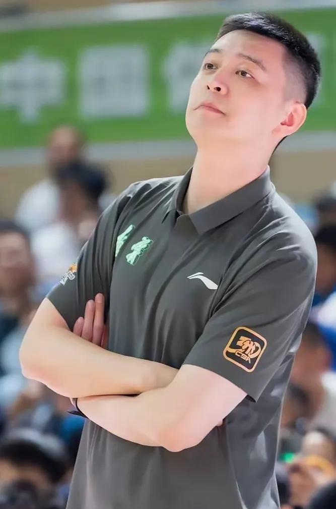 辽宁队和广东队以目前调整后的阵容，若双方下赛季在四分之一决赛中相遇，前者即使获胜