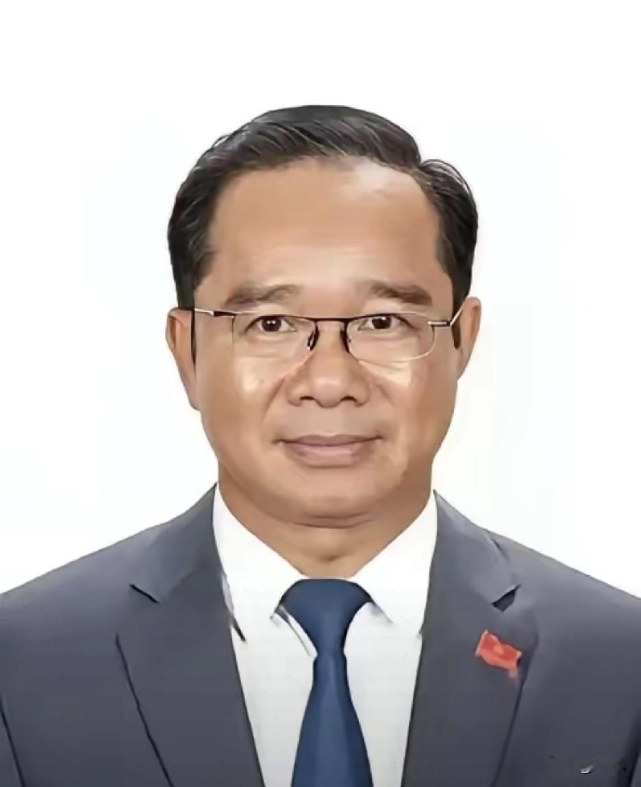 越南国立大学的阮文泰教授：“虽然我个人对中国有意见，但不得不承认，在黄种人当中，