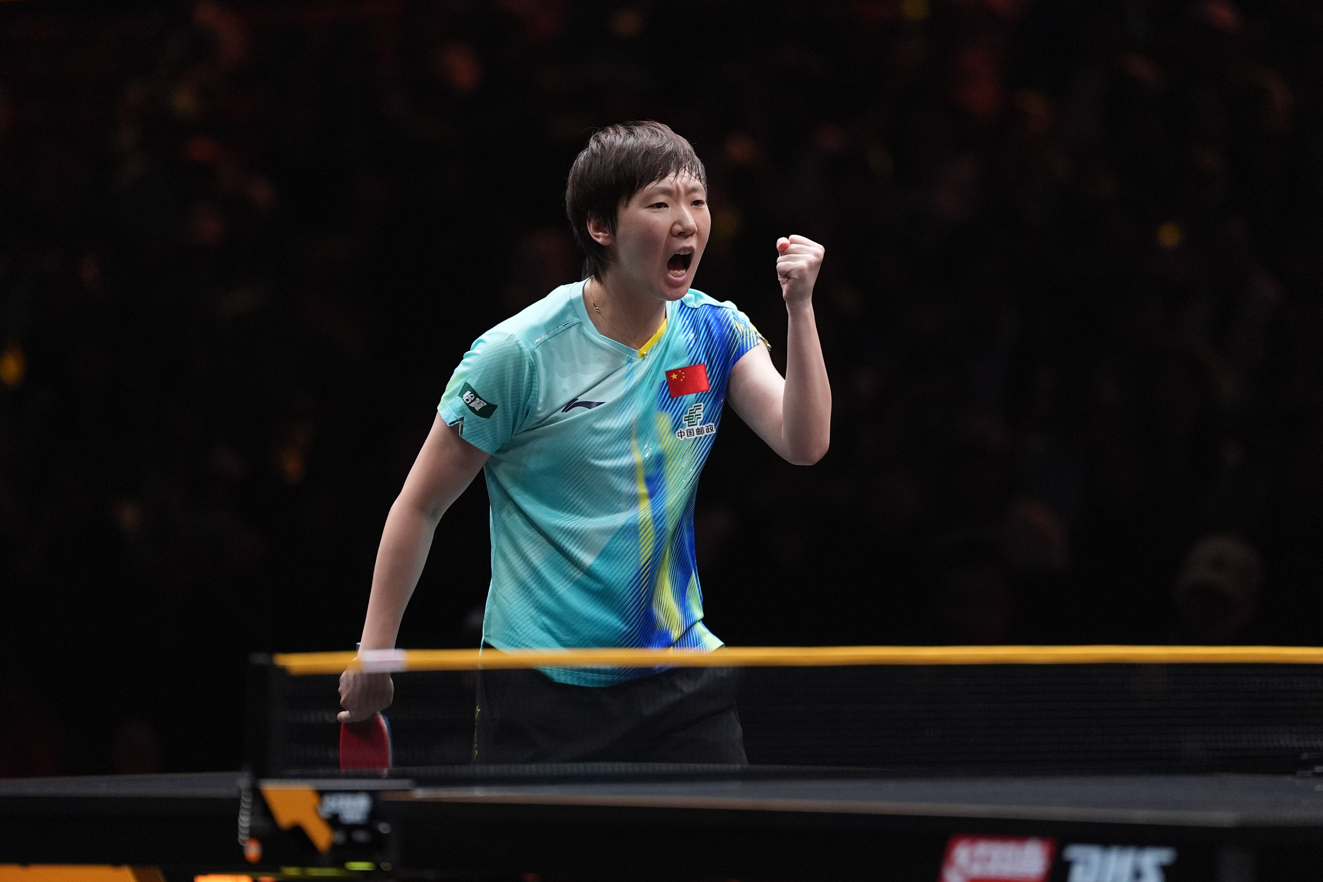 wtt中国大满贯2026王曼昱‪加油‬赛场一隅·图片·女单半决赛©️新华社体育