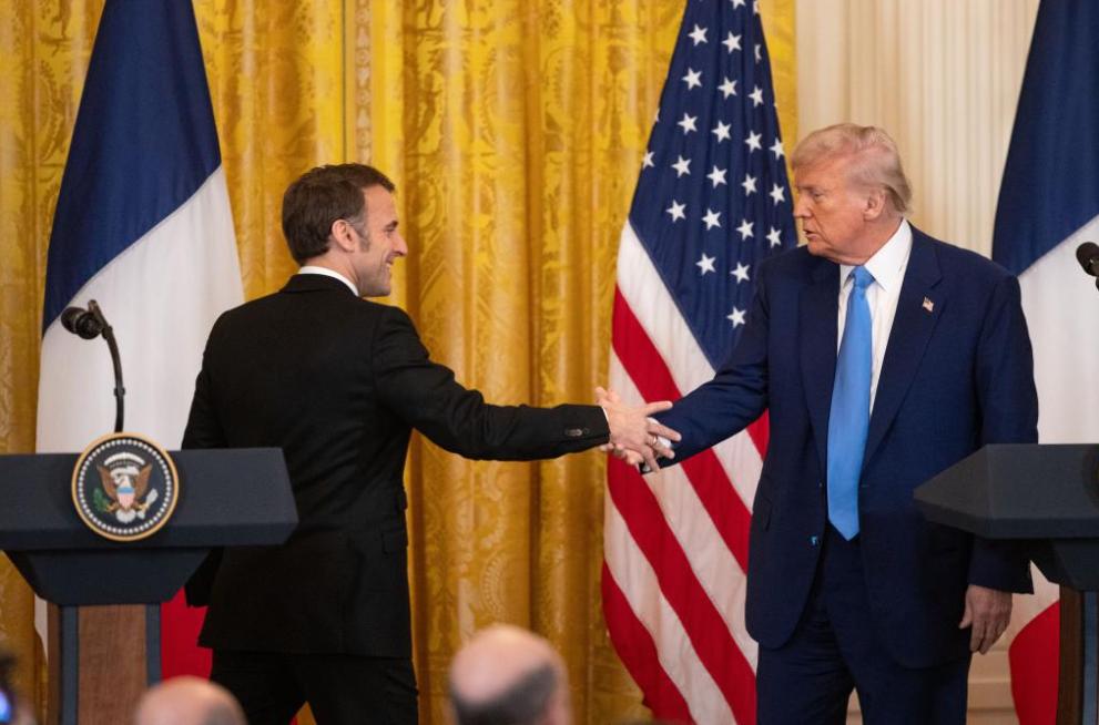 特朗普又开始作了！这次他把枪口对准了法国，说出的话那叫一个扎心。他说二战胜利跟法