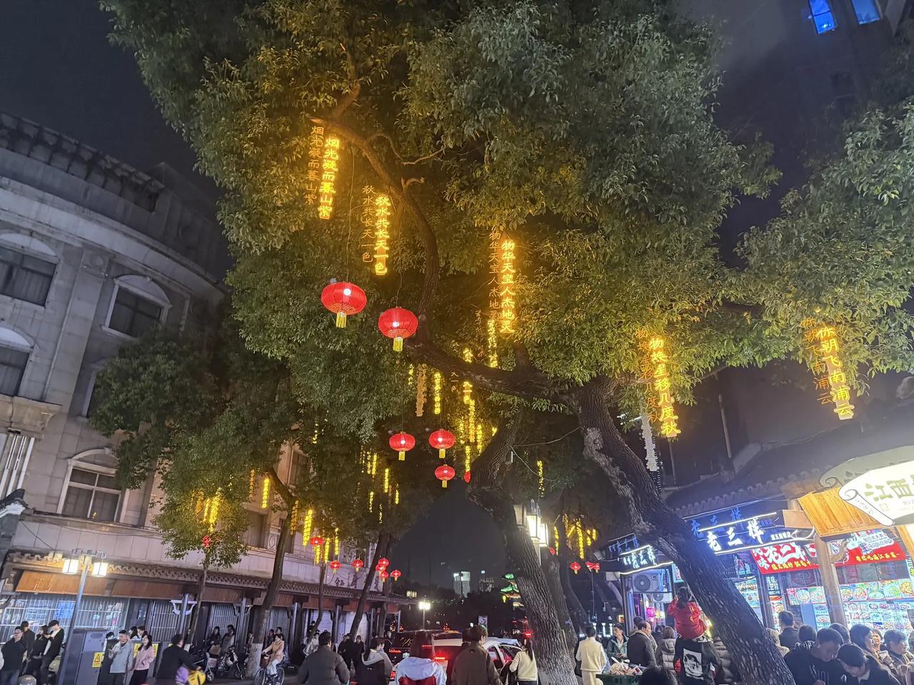 滕王阁夜市红灯笼夜景