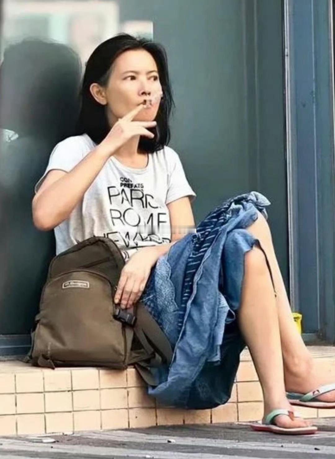 终于知道，当年蓝洁瑛是怎么疯的了。。​​​