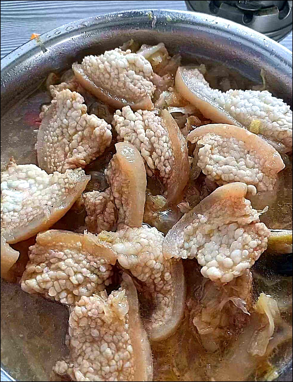 过年了，爷爷给我做了一盘子菜，我感动死了