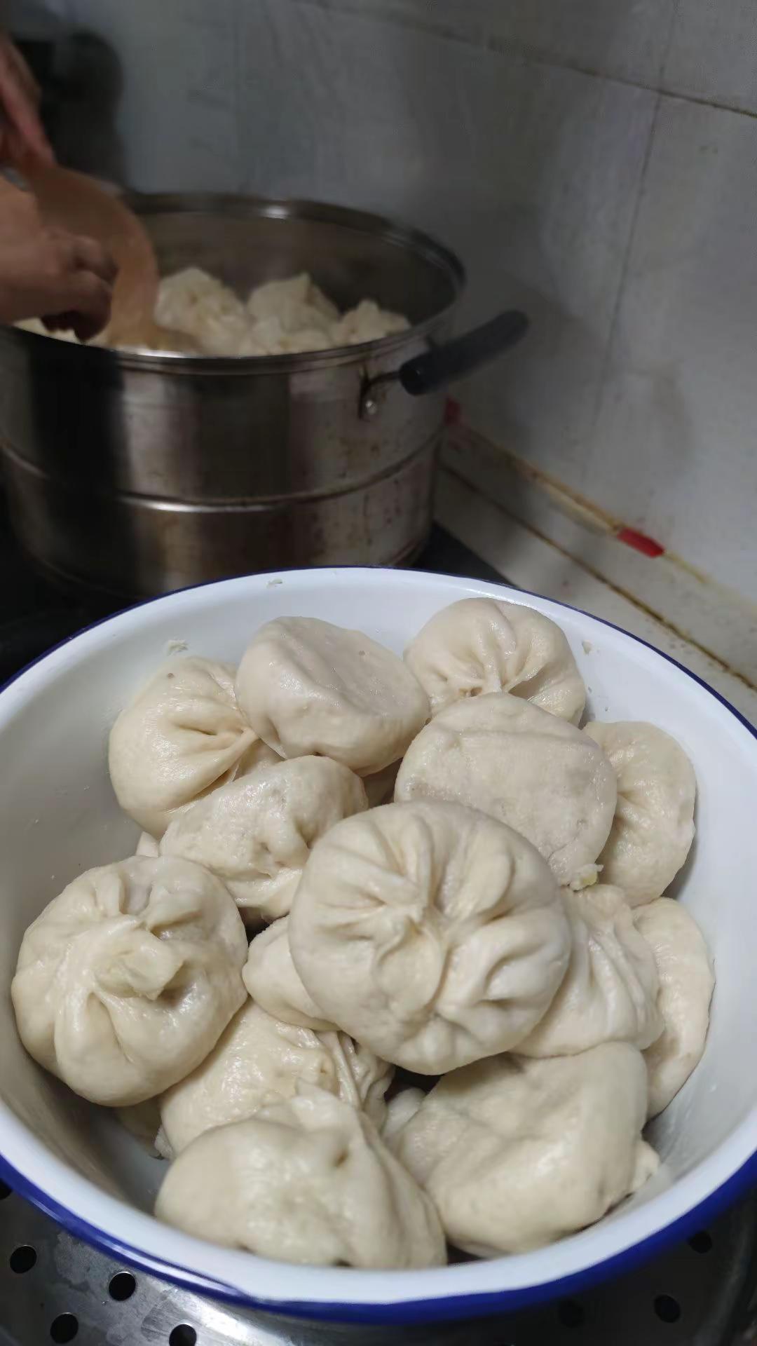 包子出锅了包子出锅了蒸蒸日上包子是自己做的才好吃