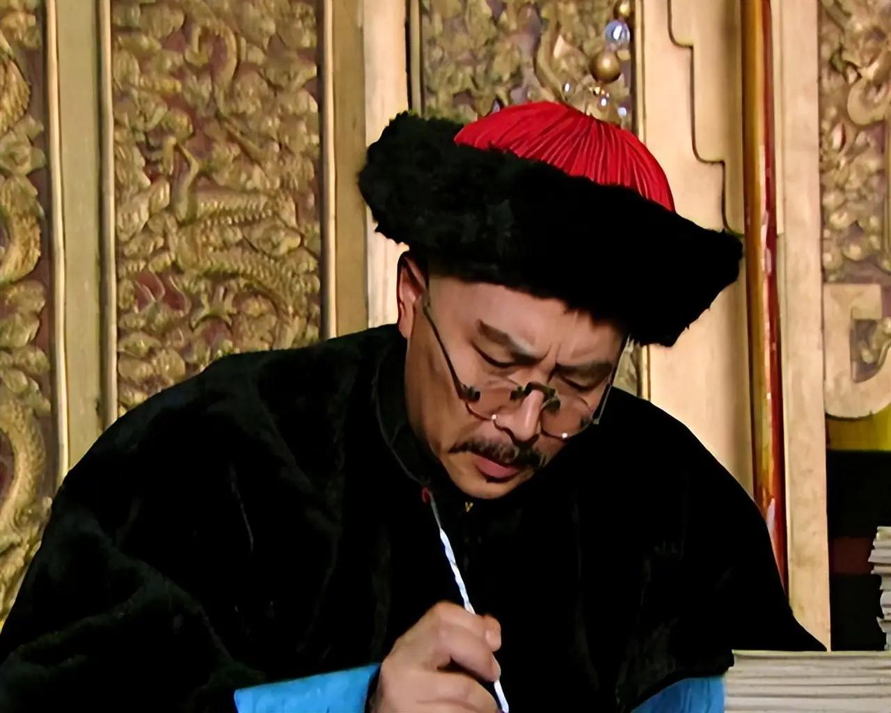 古代皇帝的一天是怎么过的？从凌晨三点开始，比打工人还累。你羡慕皇帝？后宫三千