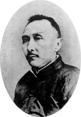 1935年，孙中山昔日的贴身保镖，66岁高龄的杜心五遭日伪军抓捕，就在枪毙前一晚