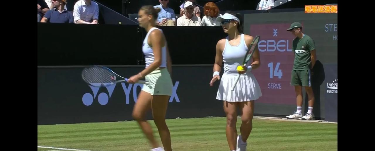 Wta500巴特洪堡站女双决赛。中国金花郭涵煜与帕诺娃的跨国组合以4:67: