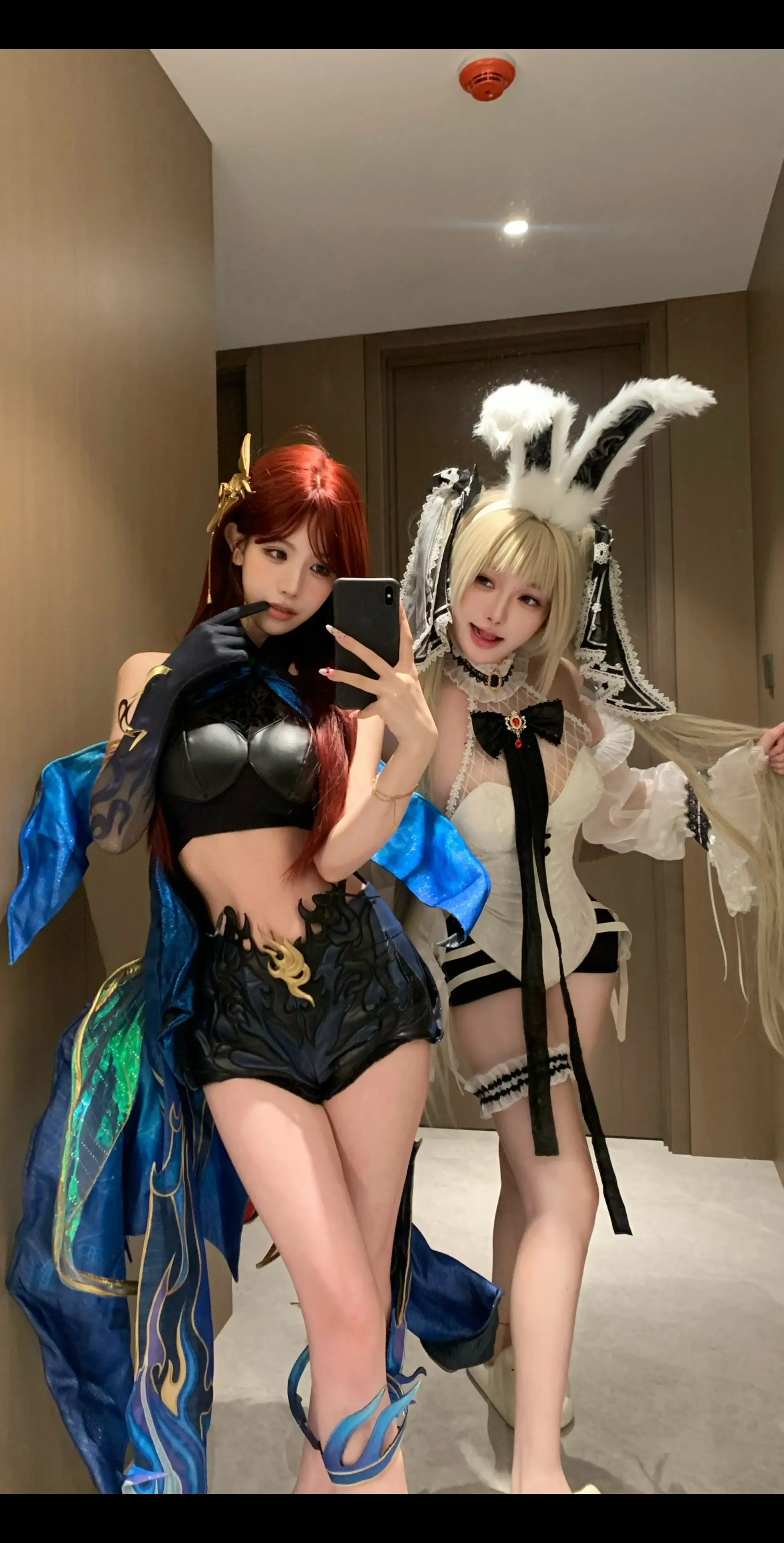 御姐身边必有一个甜妹。