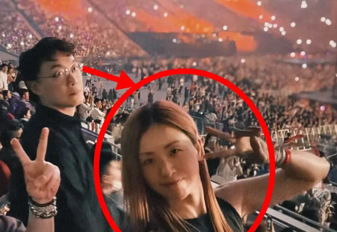 陈奕迅歌唱的好听，我不羡慕，陈奕迅长得帅气，我也不羡慕，但是看到