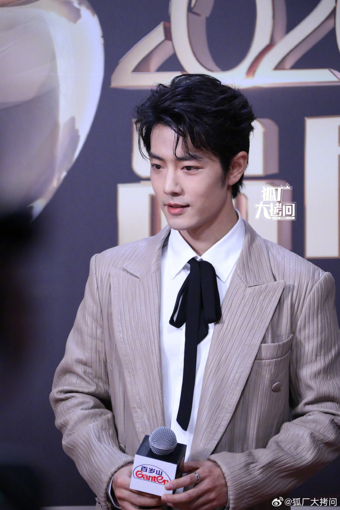 OMG为什么肖战每次出场都能帅出新高度