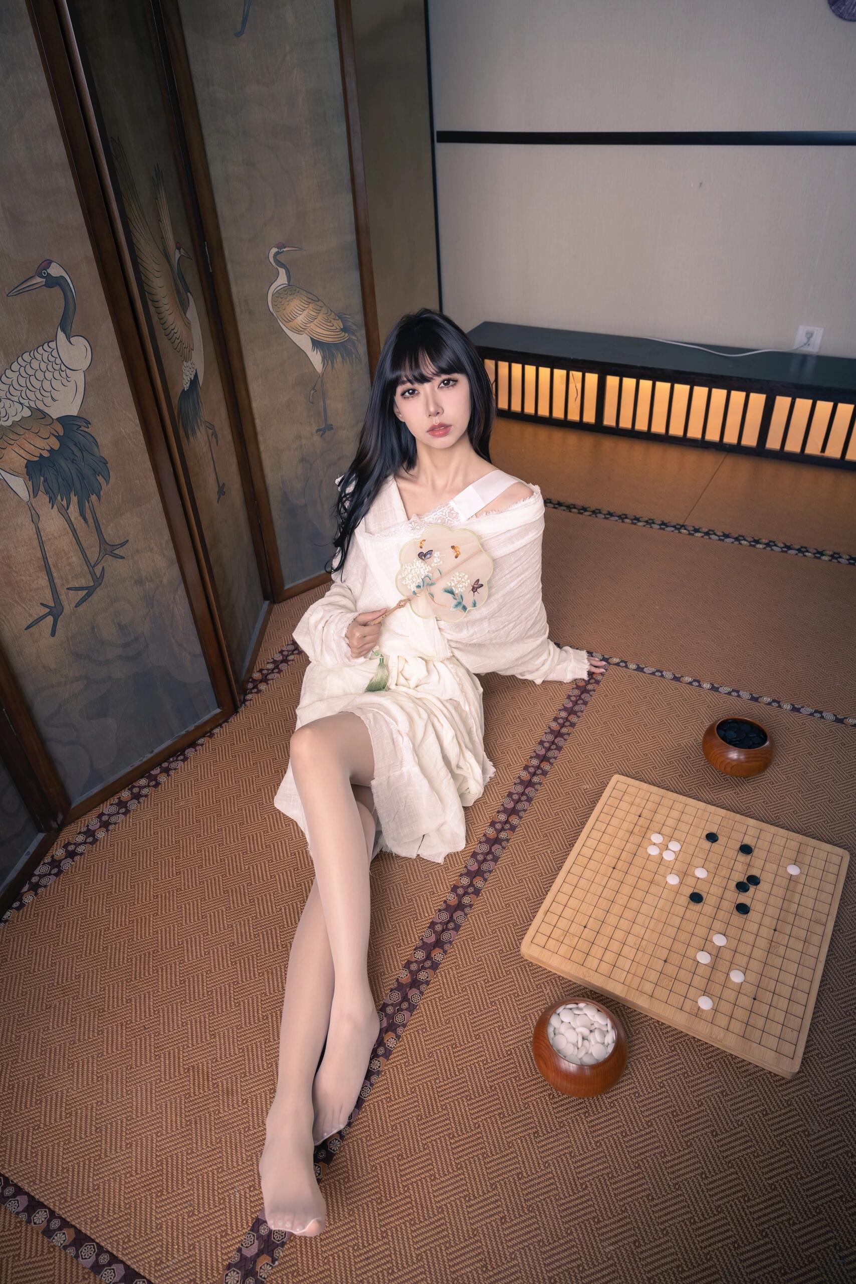 长发垂落，白裙落子，中式慵懒松弛感🌿​​​