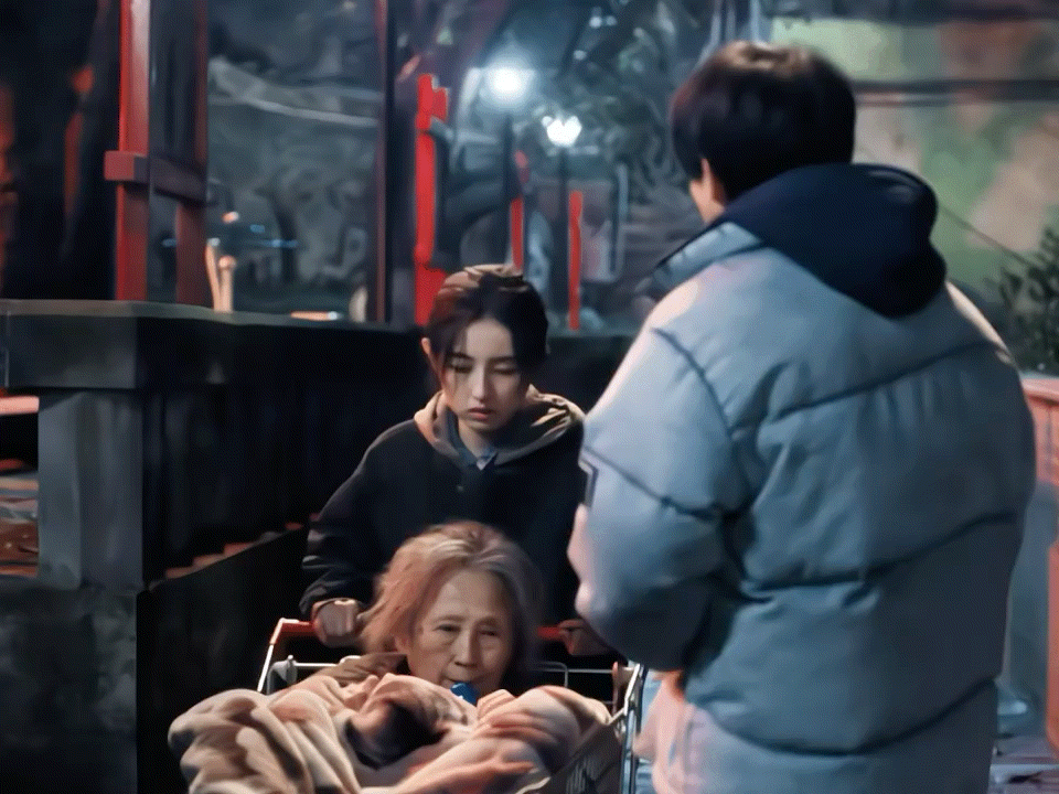 谁家好剧播到哪对嗑哪对秋雪漫过的冬天赵又廷张子枫的双向救赎太戳心，张子枫赵新成