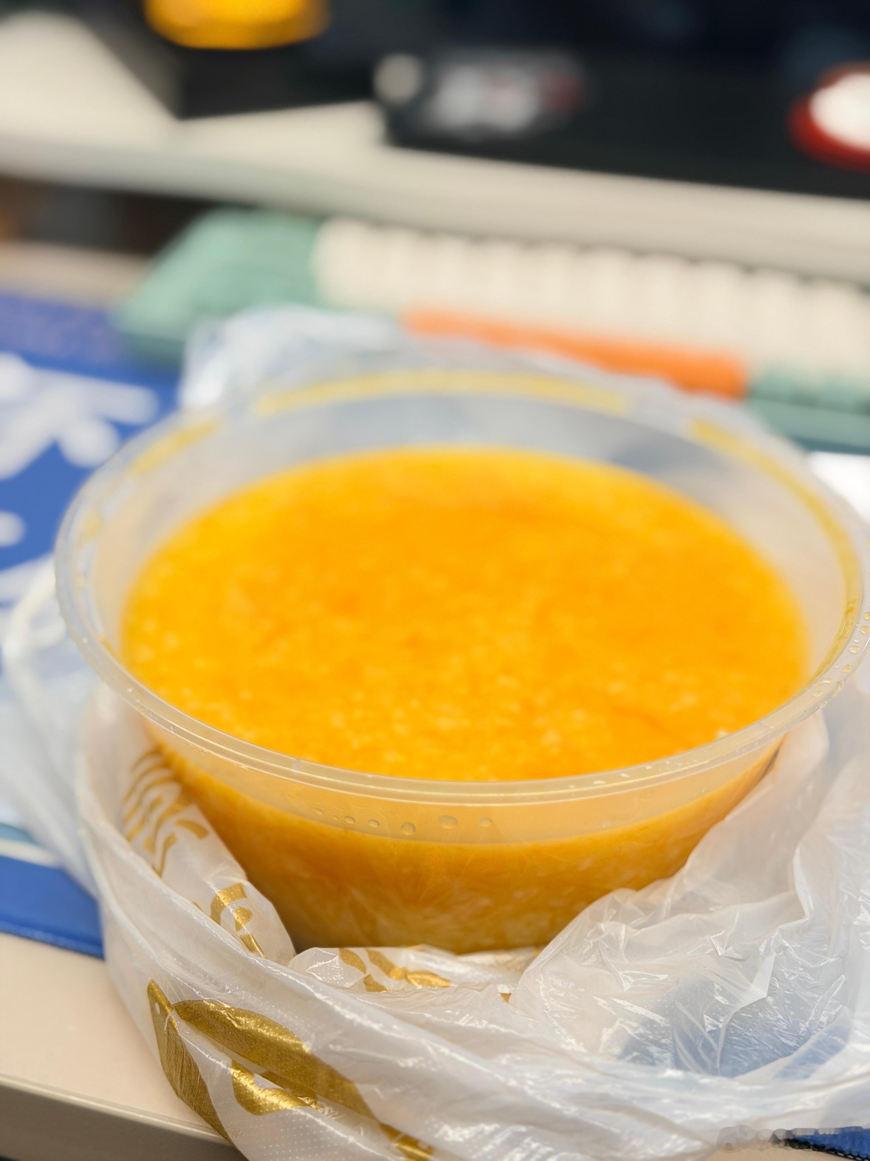 肠胃炎犯了看来年会只能老老实实的喝饮料了超赞传媒